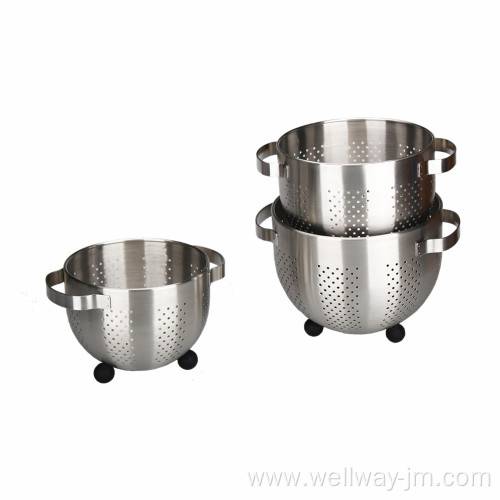 Stainless Steel Colander With The Silicone Leg